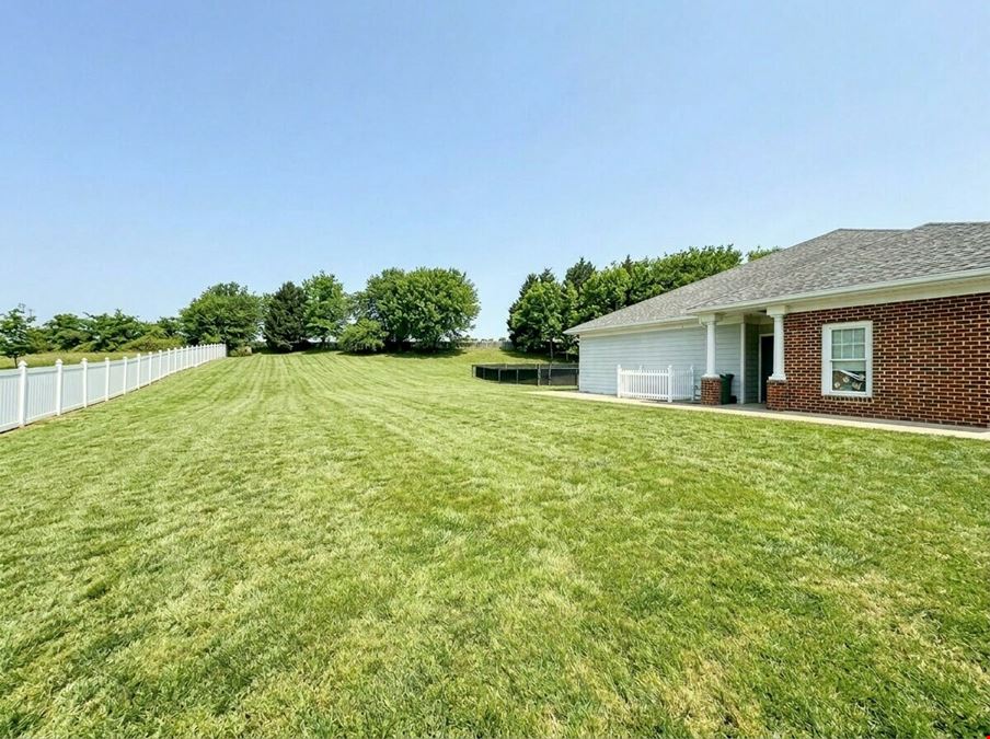 5000 Ridgedale Parkway