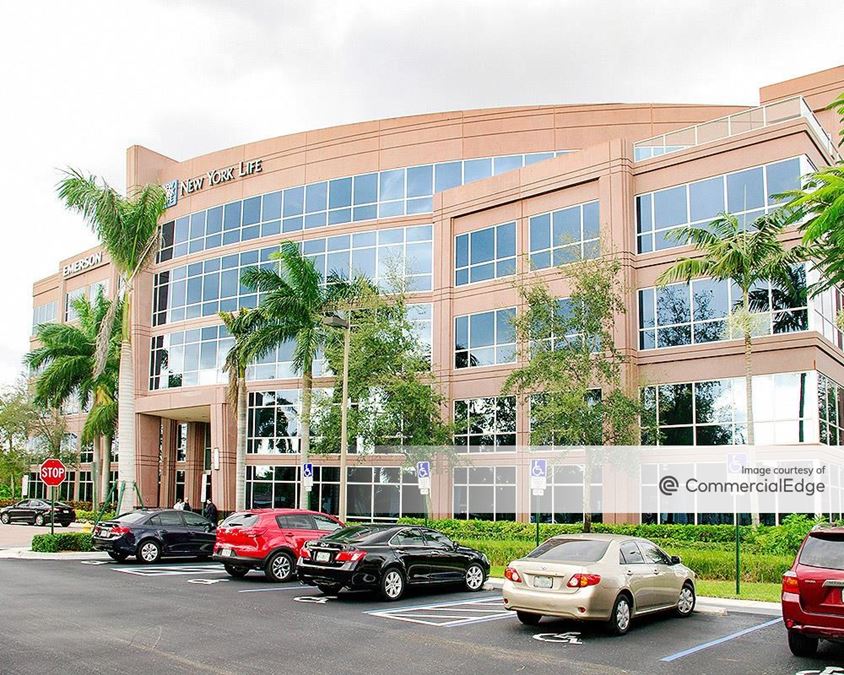 Lake Shore Plaza at Sawgrass II