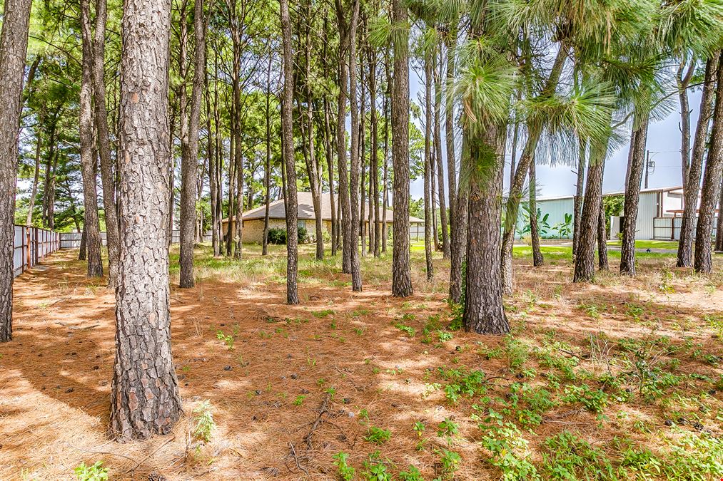 4.33 AC For Sale with Home Office & Metal Bldg