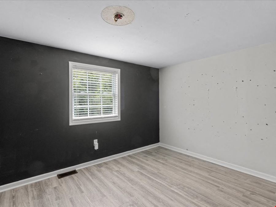 2505 Lincoln Drive