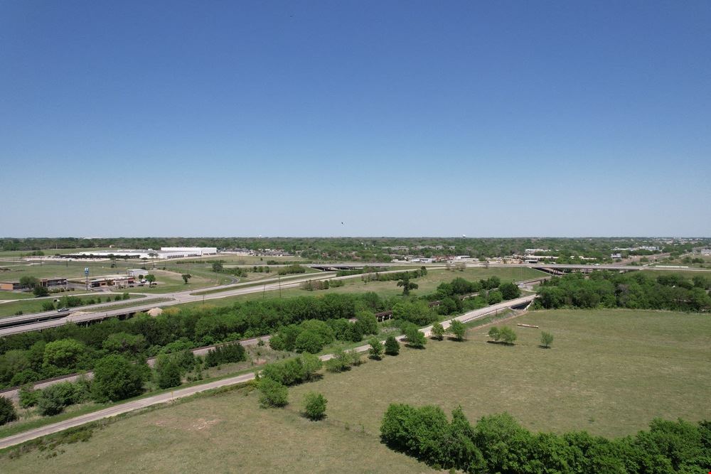 61.44 acres Prime Land Taylor, TX