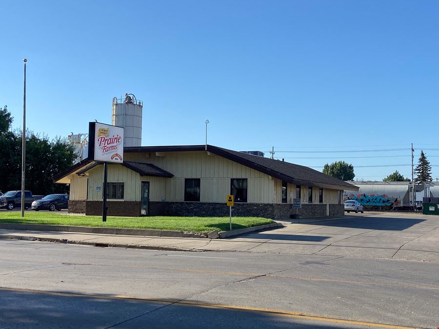 1207 & 1301 E Main Ave