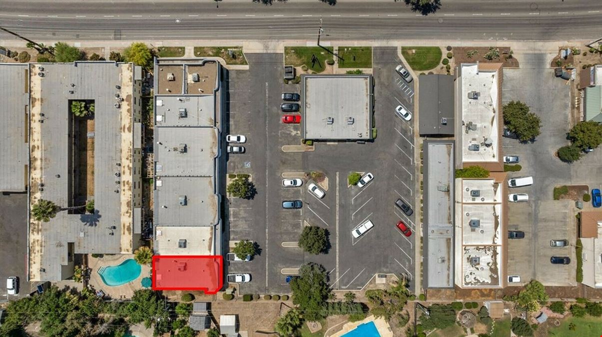 ±1,175 SF of Newly Remodeled Professional Office Space in Visalia, CA