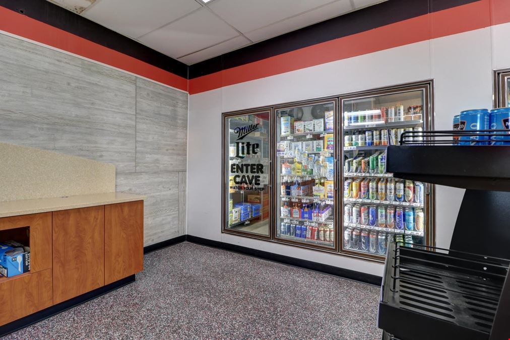 Retail in Fulton
