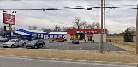 Preview of Retail space for Rent at 1006 W MAIN ST S 