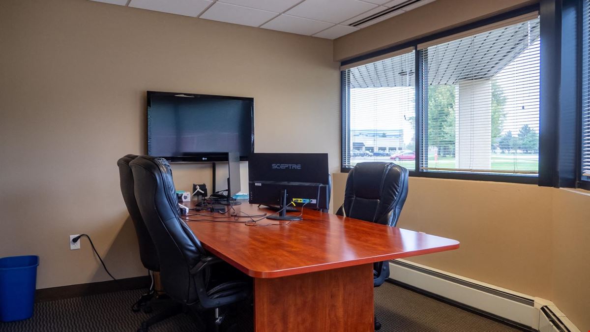 Flexible Commercial Space with Office & Warehouse