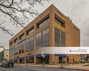 25 North Cascade Avenue
