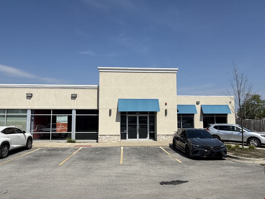 Old Orchard Trade Area | 2,942 SF Retail Space