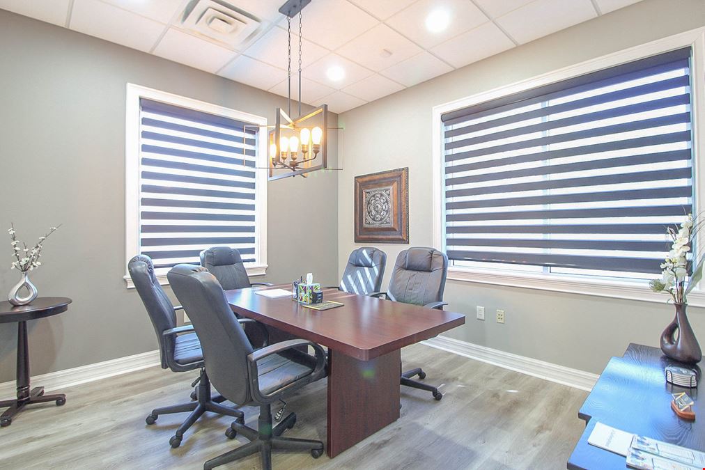 Murdock Professional Center Office Unit B2