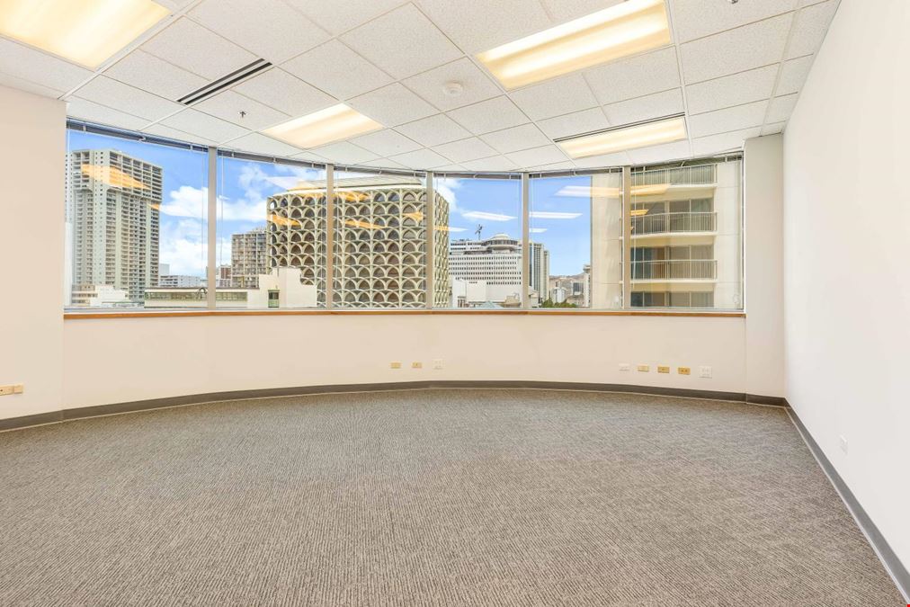 2155 Kalakaua Avenue
