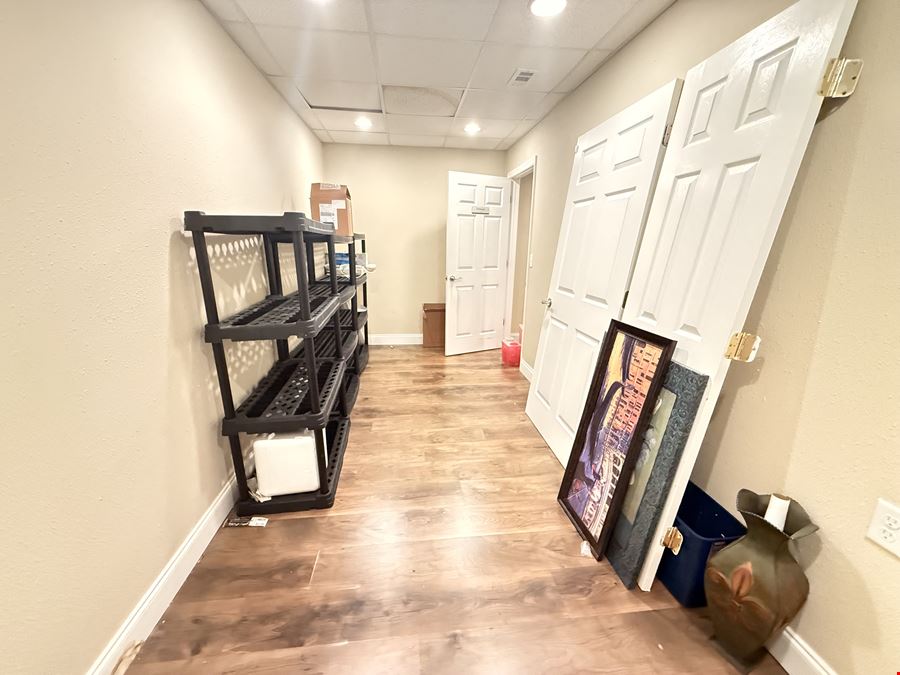  Updated Office Suites + Optional Live/Work Apartment | 4,532 SF | Downtown New Port Richey