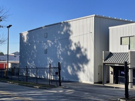 Preview of Industrial space for Rent at 1955 Dove St