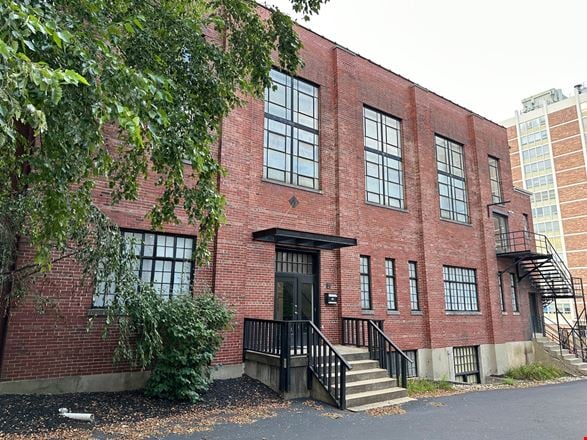 Preview of Office space for Rent at 118 W 5th St
