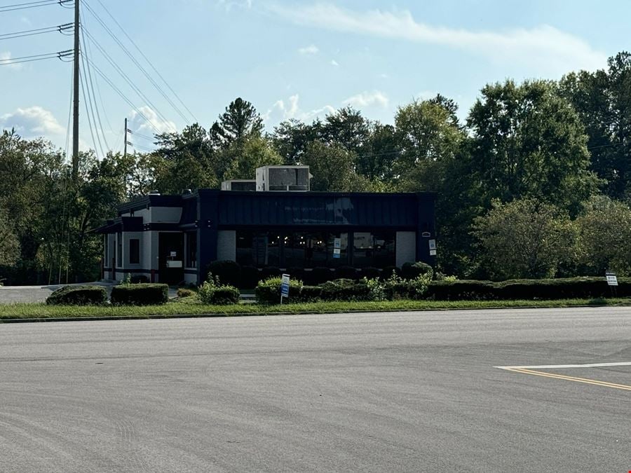 Restaurant w/ Drive-Thru