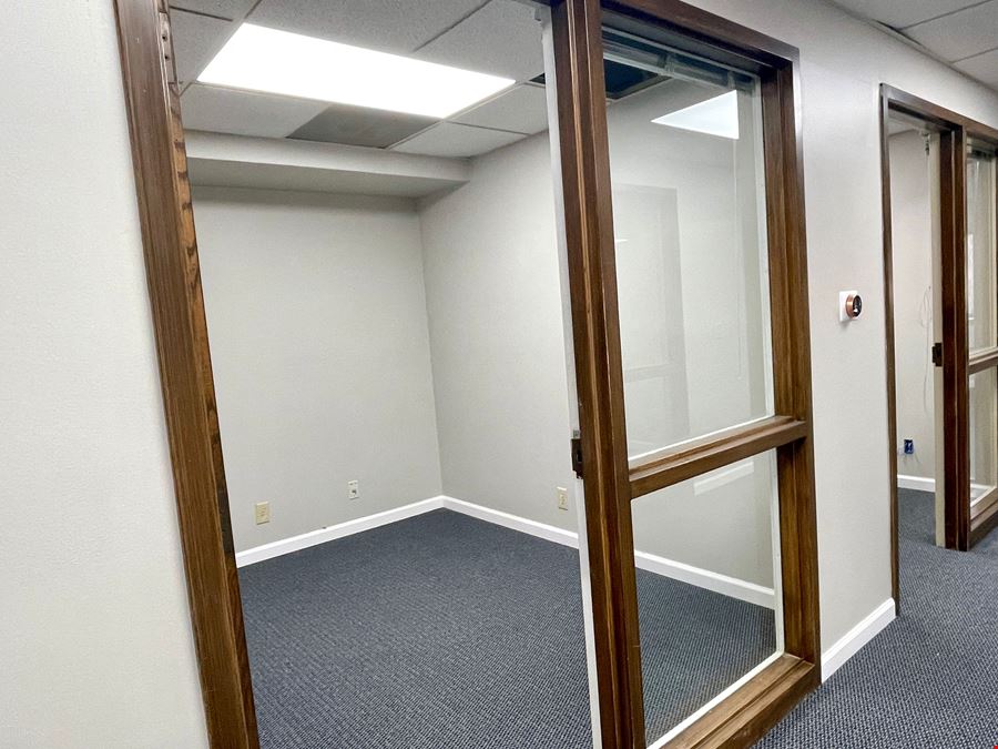 5113 N Executive Dr Suite 106