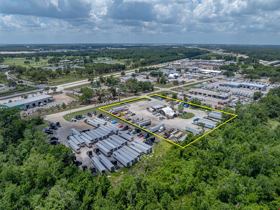 3 Acre Industrial Yard w/ Mobile Office & Canopy Covered Area