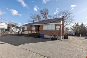 1443 Woodroffe Avenue