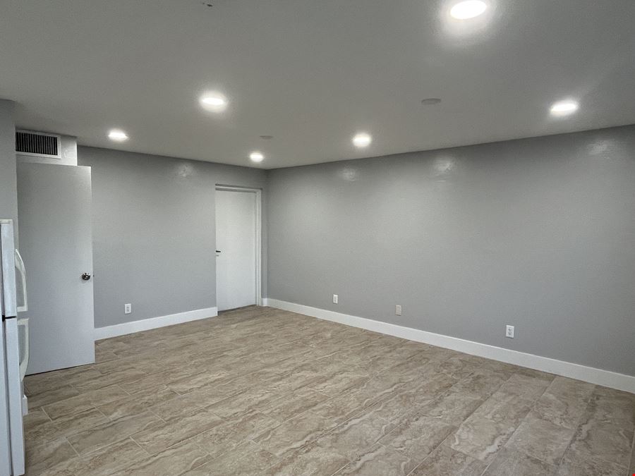 2700 Evans Ave