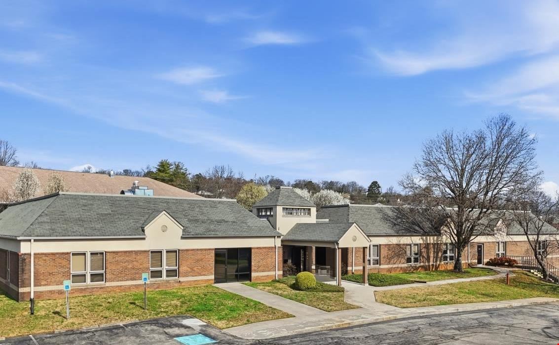 3001 LAKE BROOK BLVD