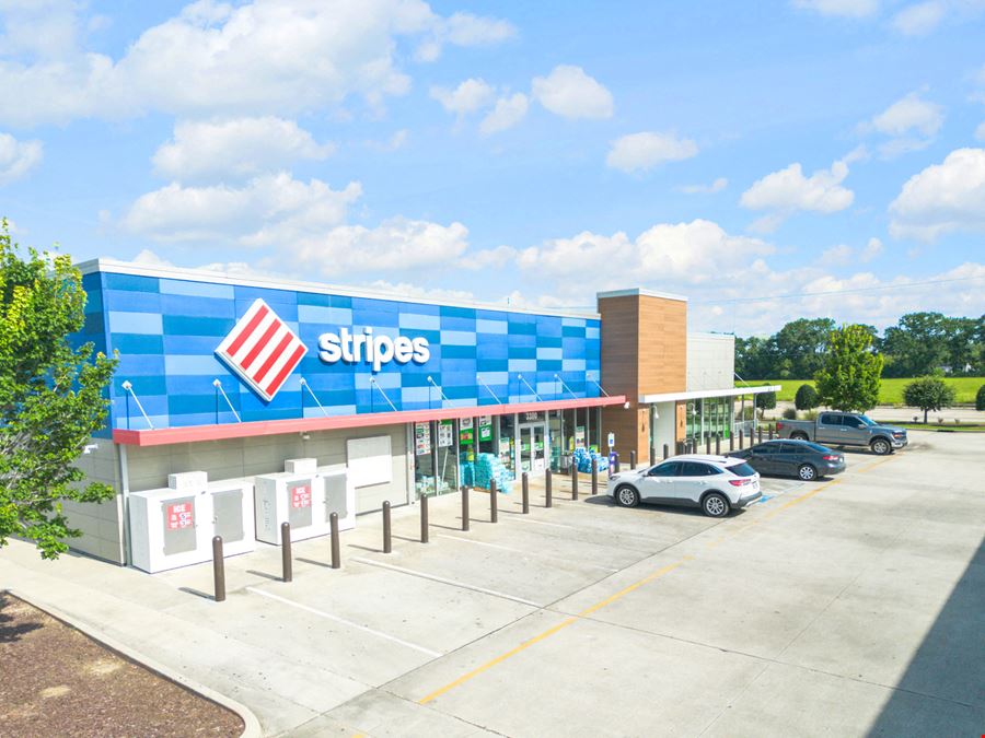2,000 SF QSR in Operating Stripes / Sunoco near Acadiana Mall