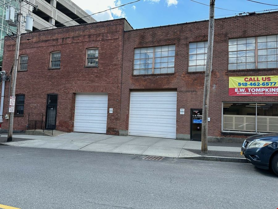 124 Sheridan Ave