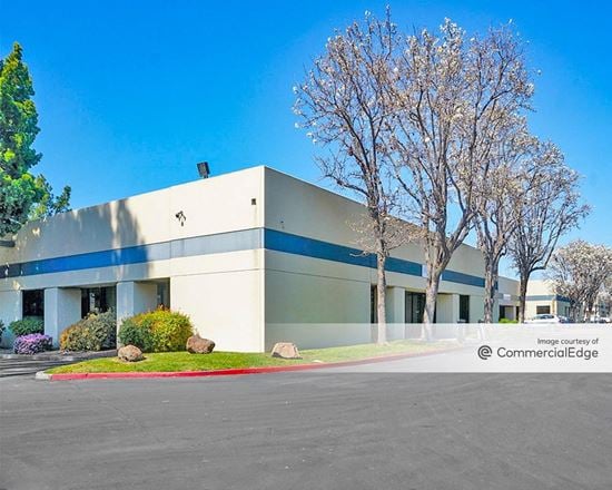 Preview of Industrial space for Rent at 990 Richard Ave