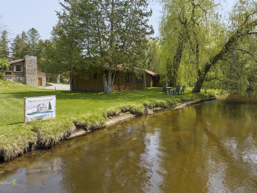 Reed's On The River - Cabin 3