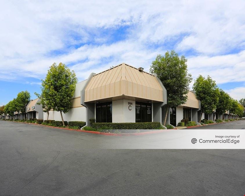 Orangewood Business Center