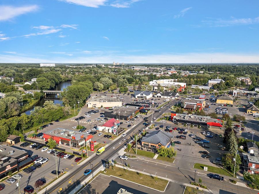 5 Papineau