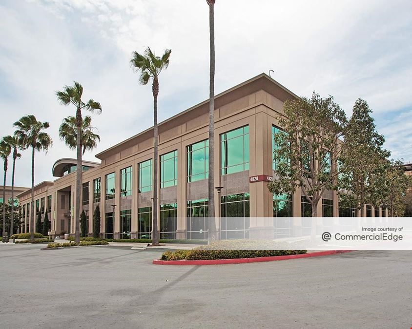 Bridge Pointe Corporate Centre - Ph. II