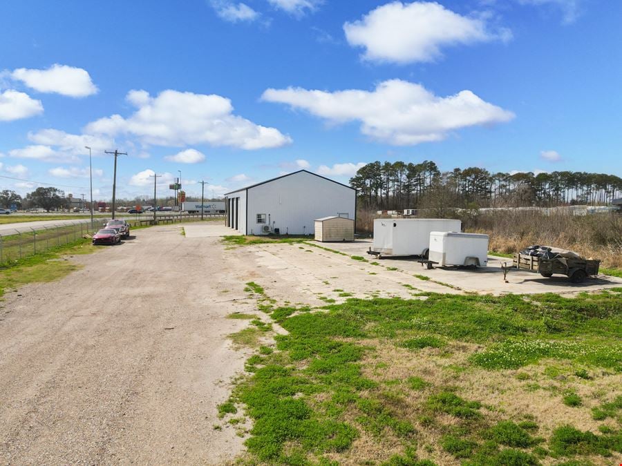 Industrial Warehouse with Fenced Yard & I-10 Visibility