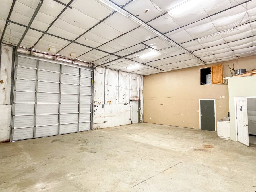 Office Warehouse Space in an Industrial Park off Airline Hwy