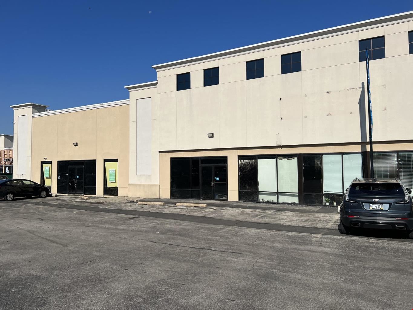 Versatile Retail & Event Space – Perfect for Pickleball or Business!