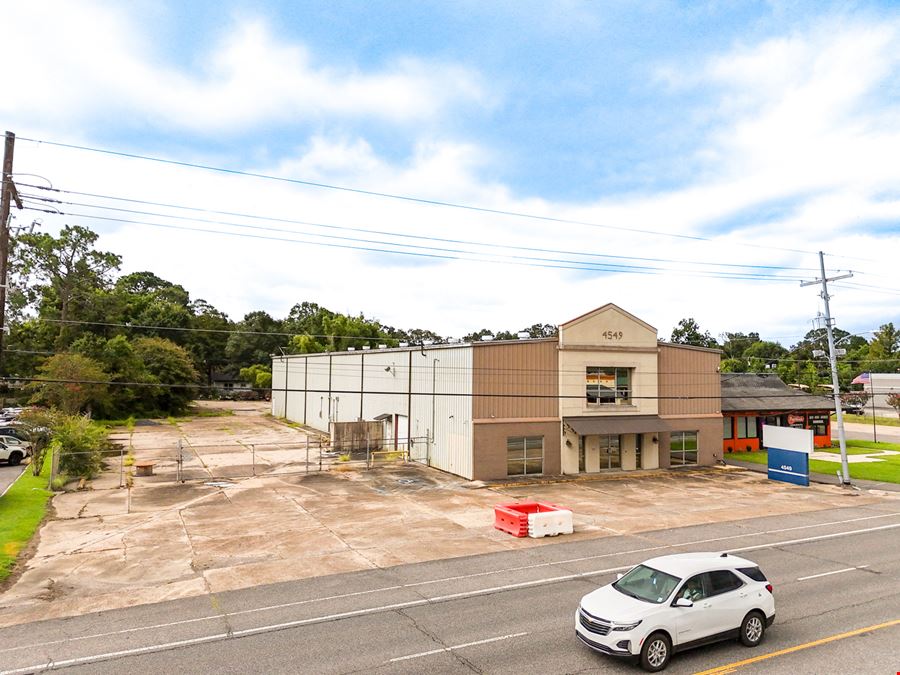 Highly Visible Build-to-Suit Industrial or Retail Opportunity on Johnston