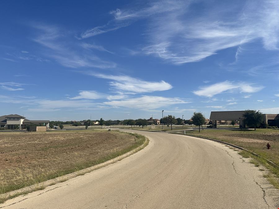 4294 Treanor Drive - 6.185 ACRES