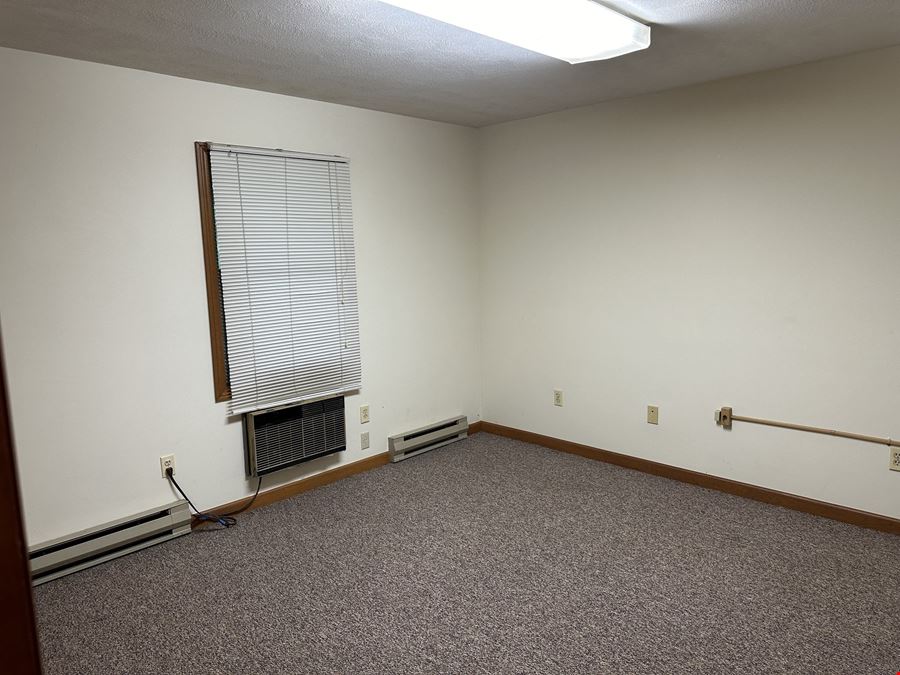 123 Litchfield Rd