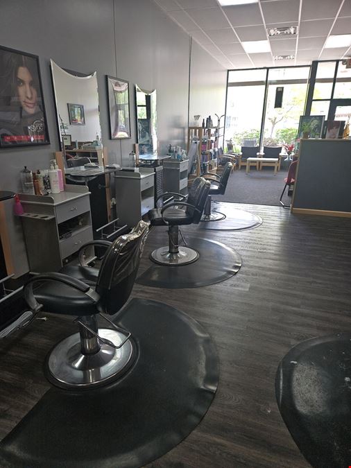 Turn Key Hair Salon Near MSU in East Lansing