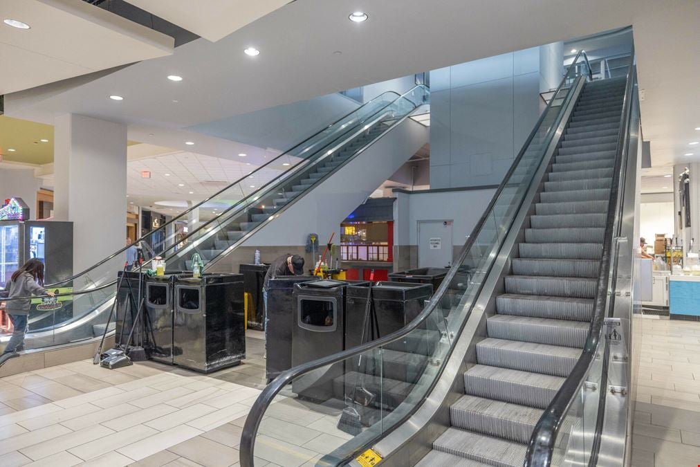Restaurant, Retail and Food Court Space for Lease at the Asheville Mall