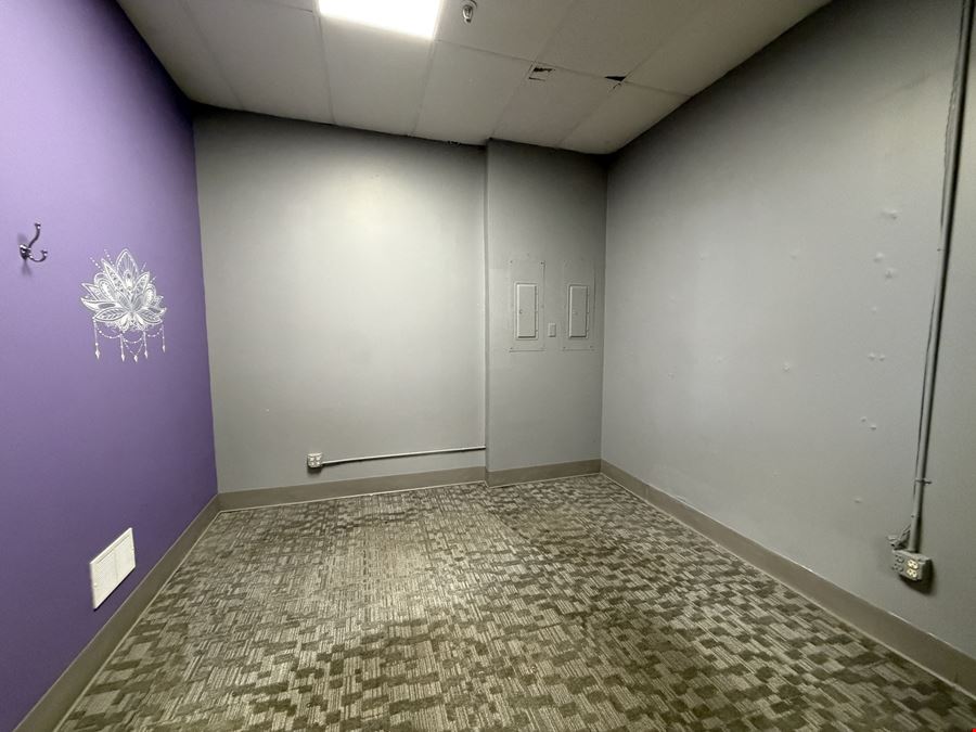3061 Bay Plaza Drive
