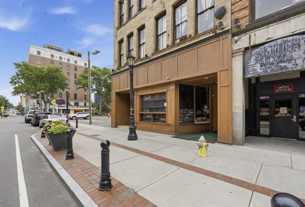 211-213 Worthington St