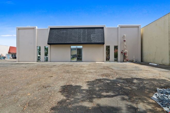 Preview of Industrial space for Rent at 1405 N Manzanita St