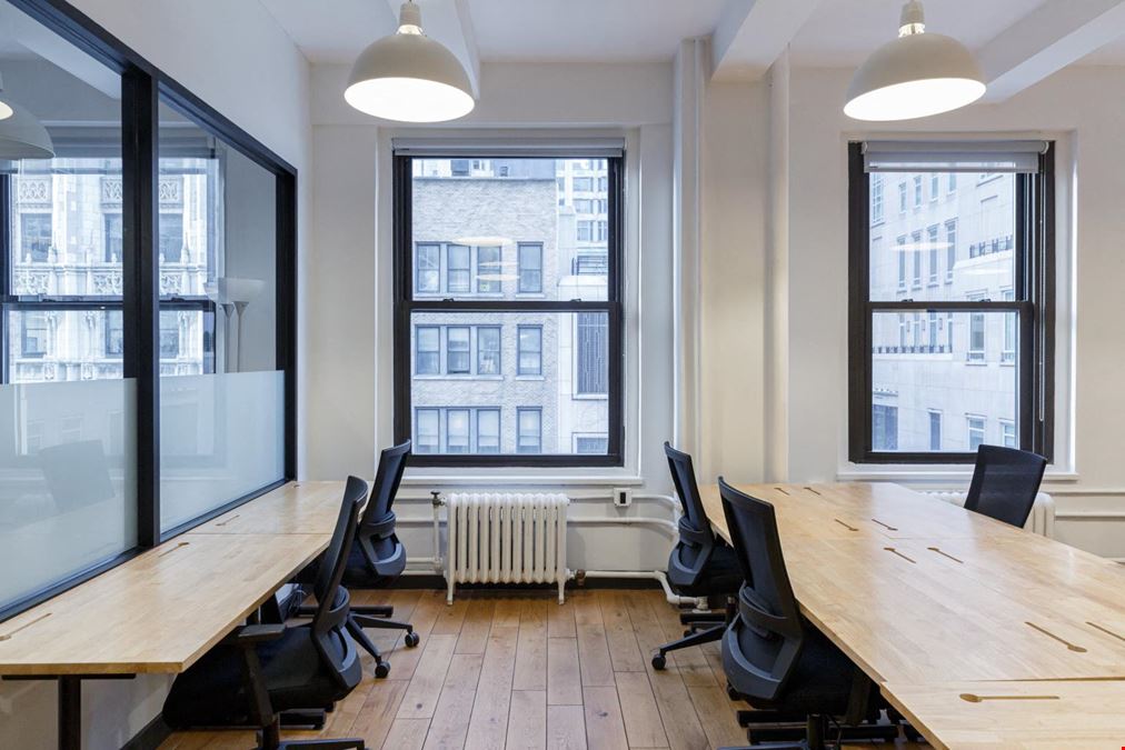 11 Park Place - Industrious - City Hall