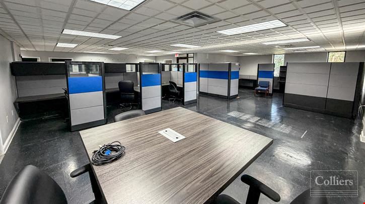 ±16,255-SF Industrial Building in Downtown Airport Submarket
