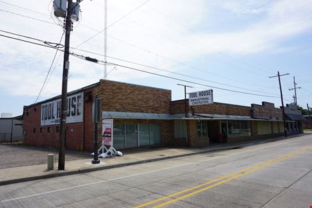 Preview of commercial space at 510 Walnut 