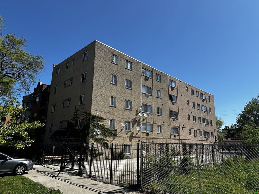 4725 S Michigan