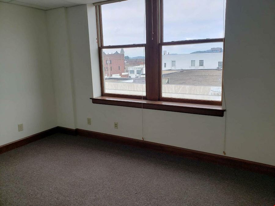 201 S Broad St, suite 400