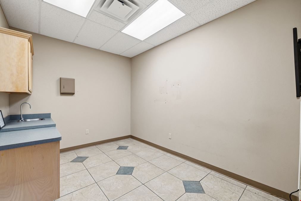 1200 East Savannah Avenue, Unit 13