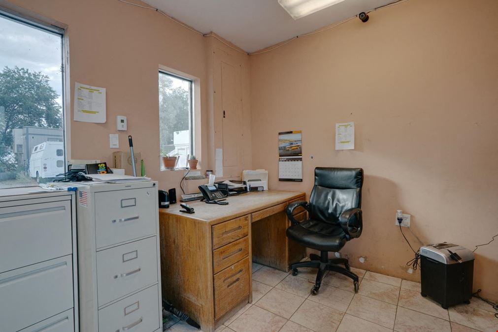 1132 Paseo del Pueblo Sur