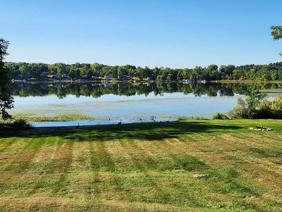 Pleasant Lake Mobile Home Community