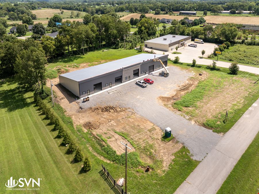 New 2,000 - 10,000 SF Retail / Warehouse Available